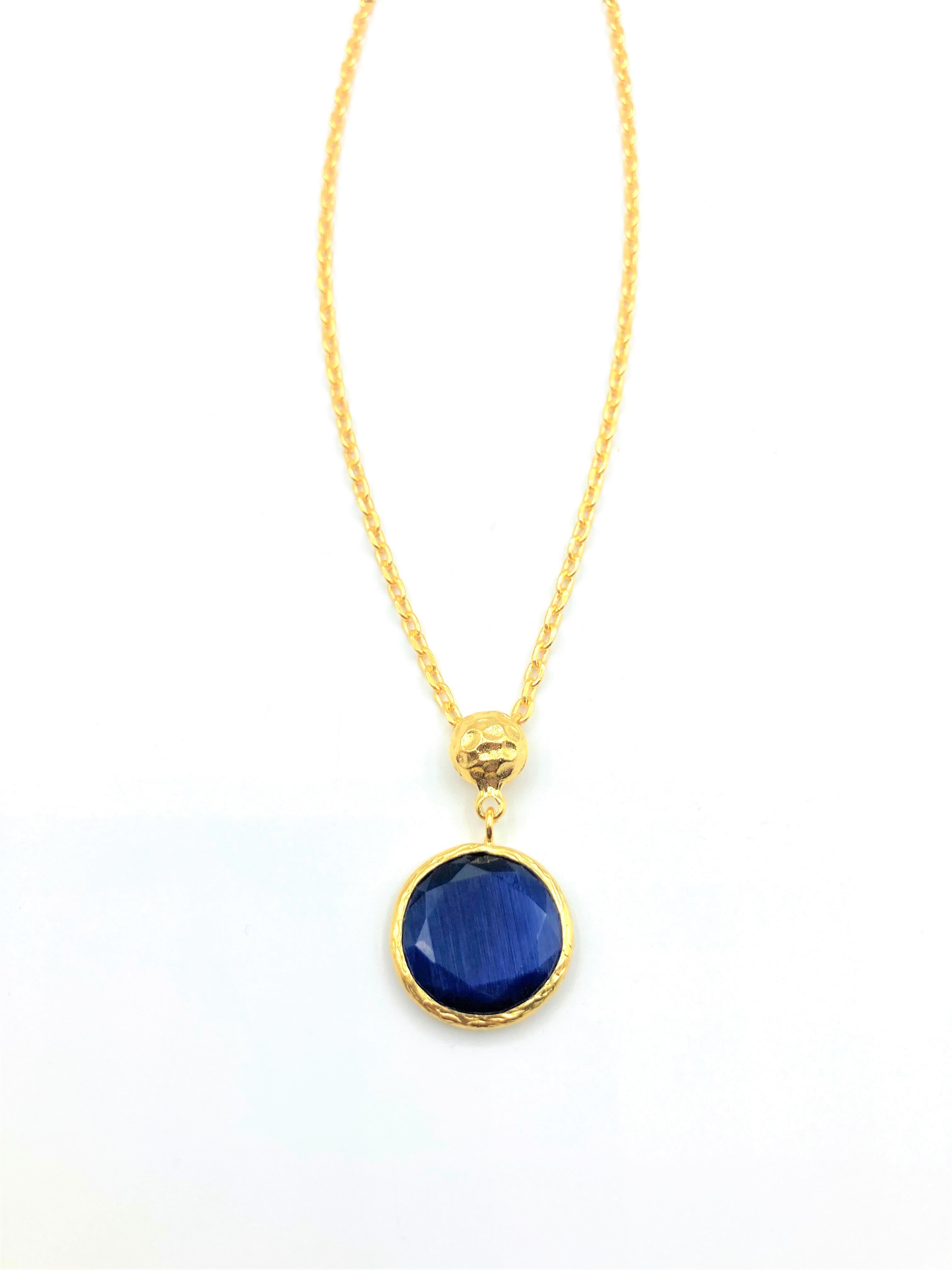 Carola necklace Sizes One size Colours Dark blue