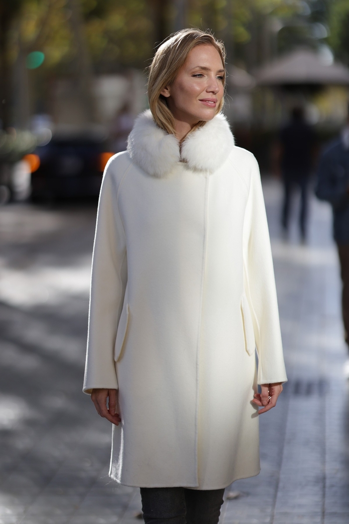 Manteau  Amaya Tailles S  Couleurs Blanc cassé